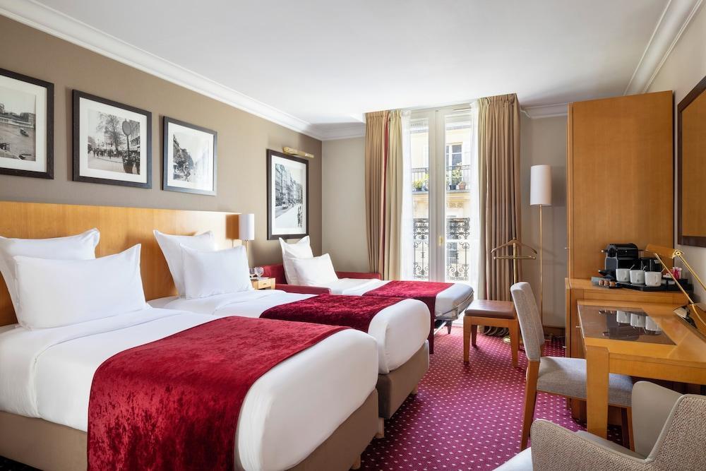 Hotel Royal Saint Michel Room Type - Superior Triple Room
