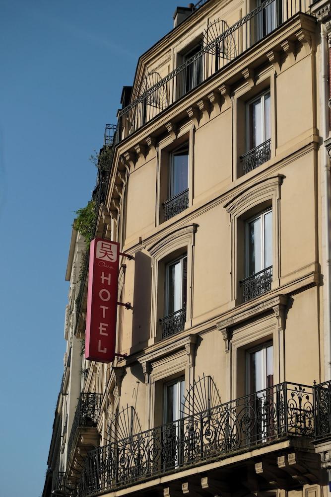 Hipotel Paris Voltaire Bastille - Tap to explore photos