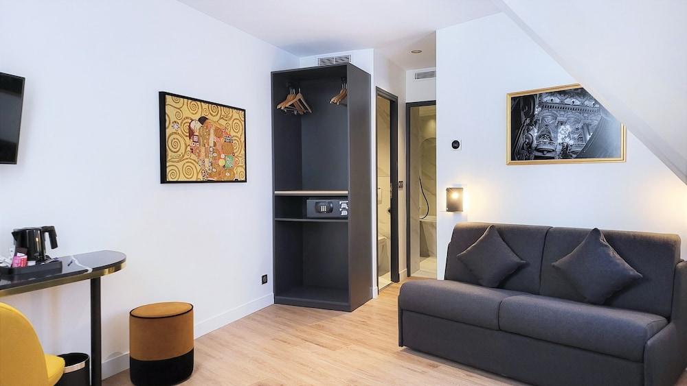 Star Champs Elysées Room Type - Suite, Pool Access Star Champs Elysées Room Type - Suite, Pool Access