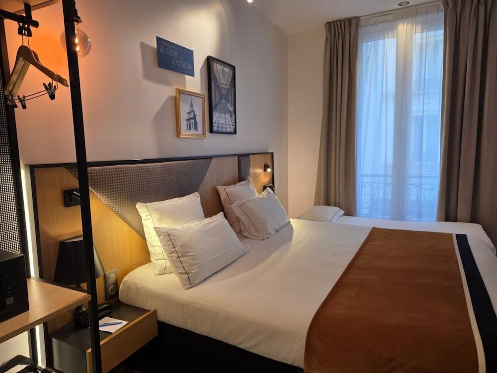 Star Champs Elysées Room Type - Family Triple Room
