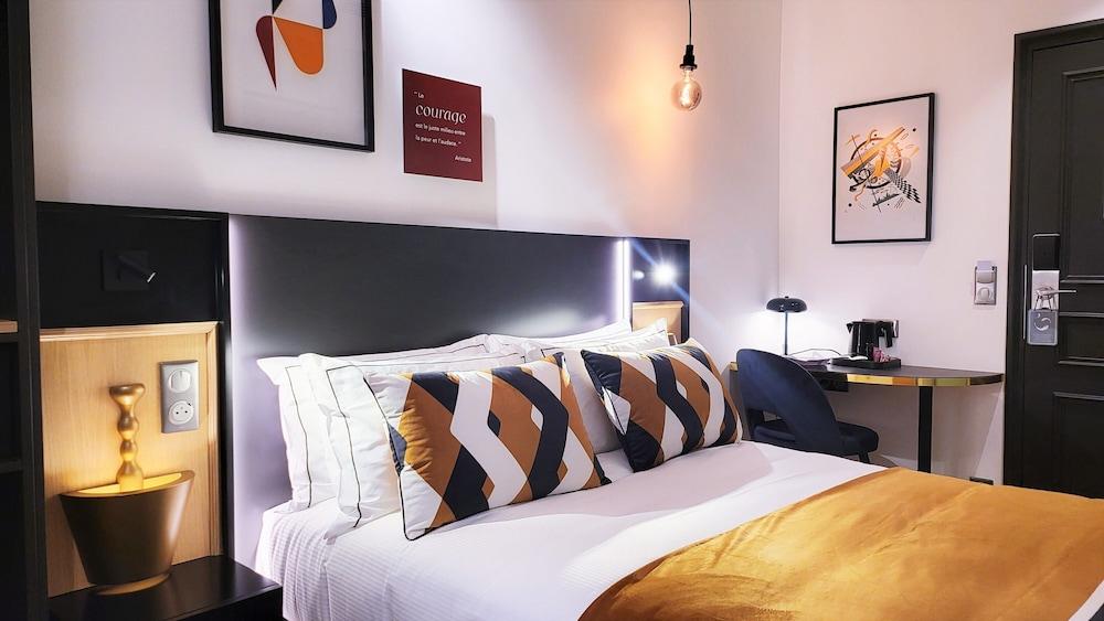 Star Champs Elysées Room Type - Basic Double Room