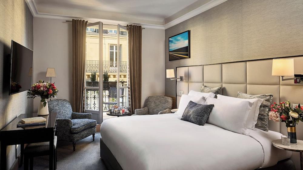 Sofitel Paris Baltimore Tour Eiffel Hotel Room Type - Luxury King Room, Balcony Sofitel Paris Baltimore Tour Eiffel Hotel Room Type - Luxury King Room, Balcony