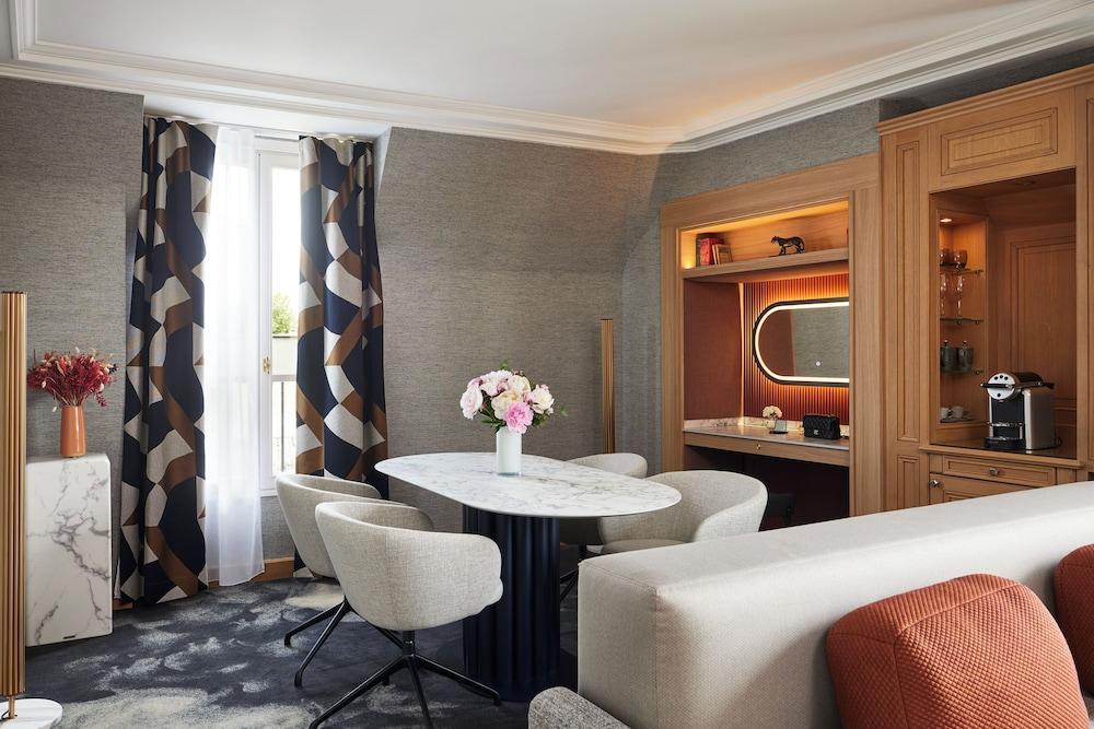 Sofitel Paris Baltimore Tour Eiffel Hotel Room Type - Suite Eiffel Family Room
