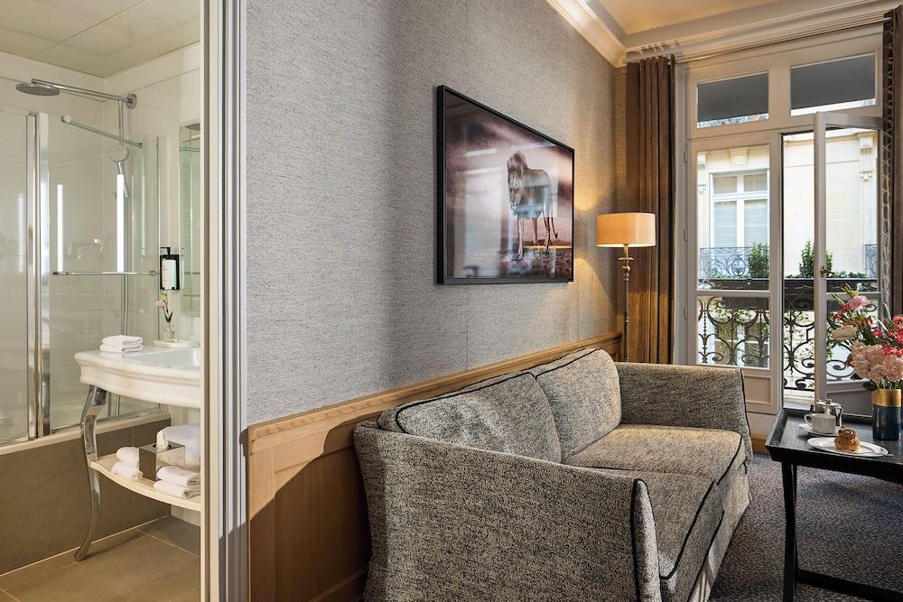 Sofitel Paris Baltimore Tour Eiffel Hotel Room Type - Luxury Junior Suite with Balcony, King Bed