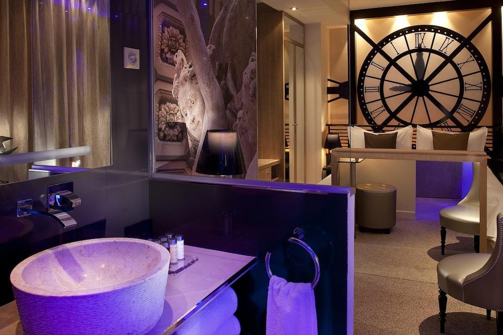 Secret de Paris - Hotel & Spa Room Type - Musee d'Orsay room with Jacuzzi