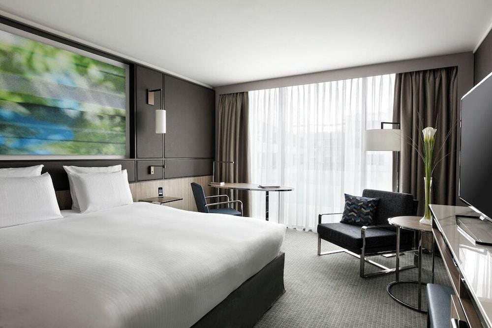 Pullman Paris Centre-Bercy Room Type - Premium Room, 1 King Bed (Superior)