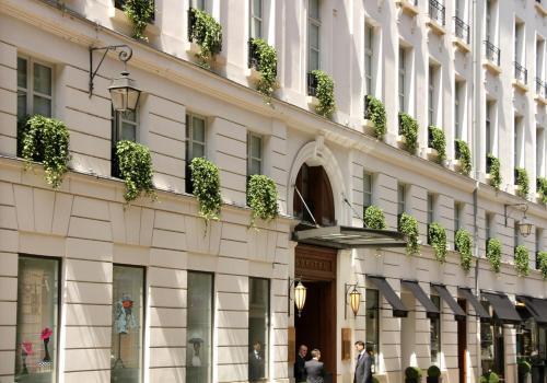 Sofitel Paris Le Faubourg - Tap to explore photos