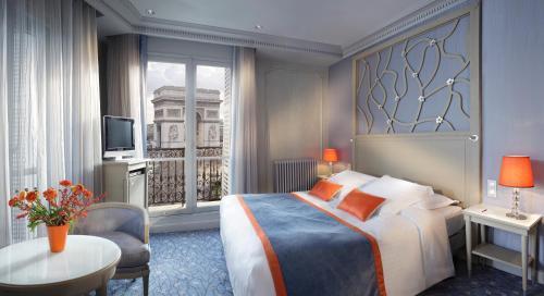 Splendid Etoile Hotel - Tap to explore photos