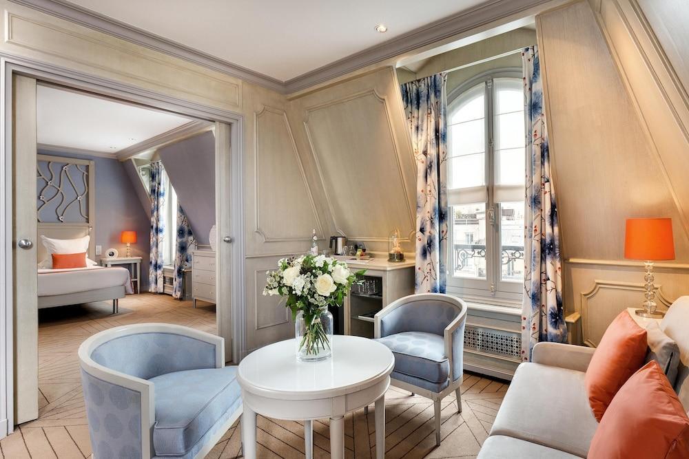 Splendid Etoile Hotel - Tap to explore photos