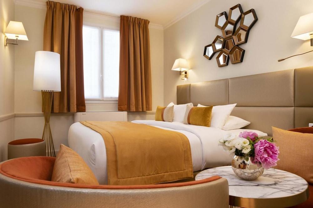 Hotel de Suede Saint Germain Room Type - Deluxe Suite