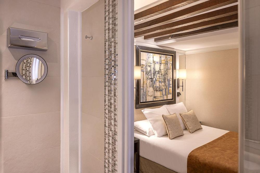 Best Western Plus Hotel Sydney Opera Room Type - Classic Room, 1 Double Bed, Non Smoking (Small Room)