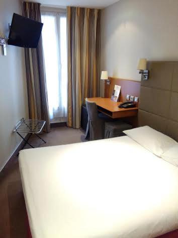 Hôtel Terminus Orléans - Tap to explore photos