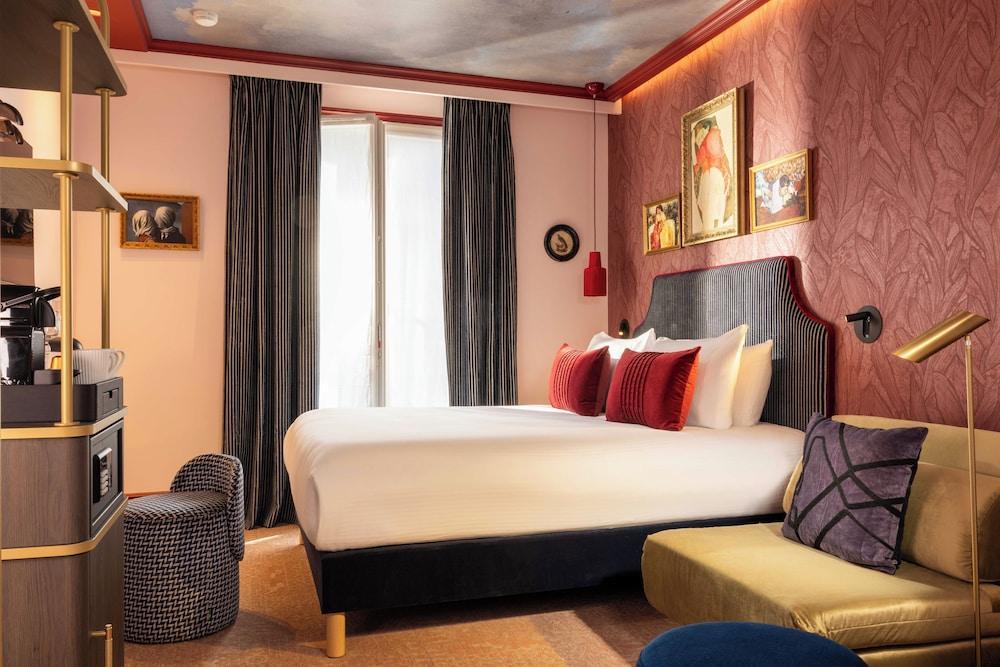 Grand Hotel De Turin Room Type - Triple Room, Balcony