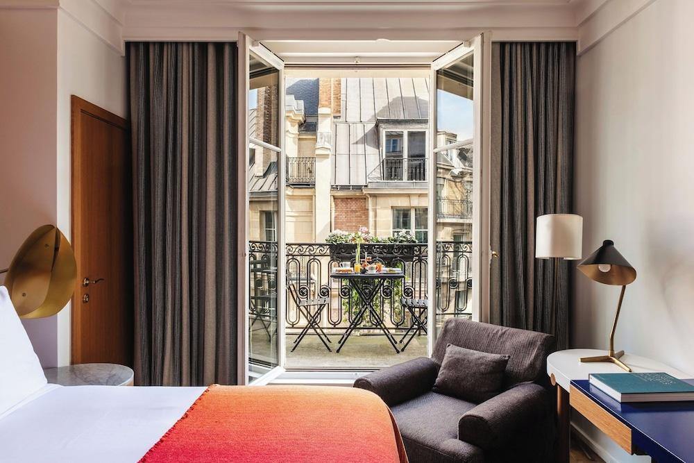 Hotel Vernet Room Type - Executive Room Balcony Hotel Vernet Room Type - Executive Room Balcony