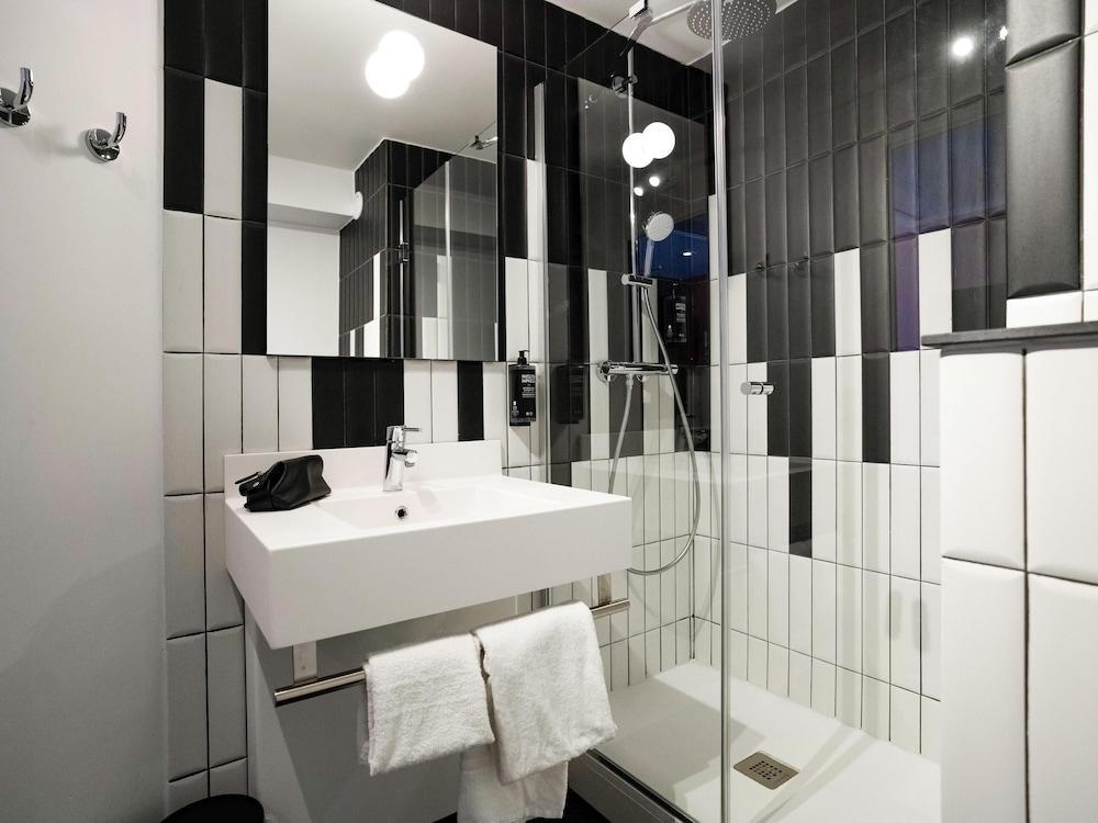 ibis Styles Paris Porte de Versailles - Mairie d'Issy - Tap to explore photos