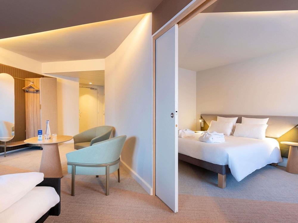 Novotel Paris Orly Rungis Room Type - Suite, 1 Double Bed, 1 Double Sofa Bed, 1 Single Sofa Bed Novotel Paris Orly Rungis Room Type - Suite, 1 Double Bed, 1 Double Sofa Bed, 1 Single Sofa Bed
