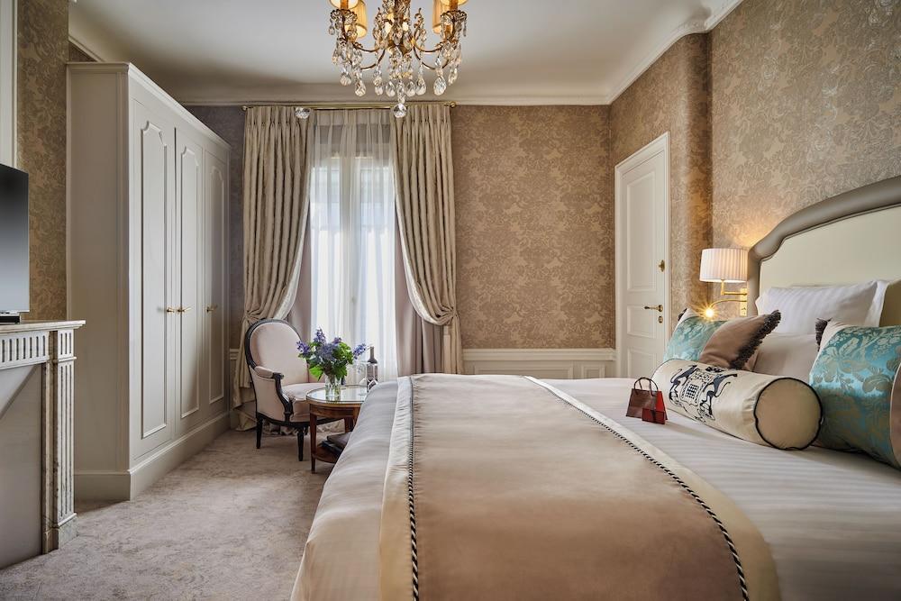 Hôtel Westminster Room Type - Executive Room - rue de la Paix View Hôtel Westminster Room Type - Executive Room - rue de la Paix View