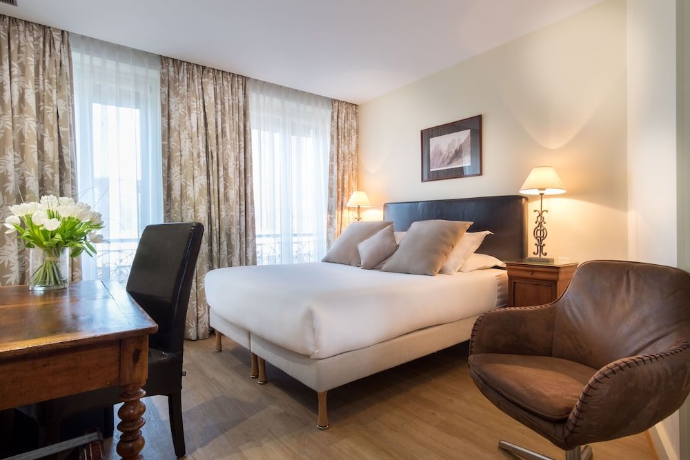 Hotel Waldorf Montparnasse Room Type - Club Room