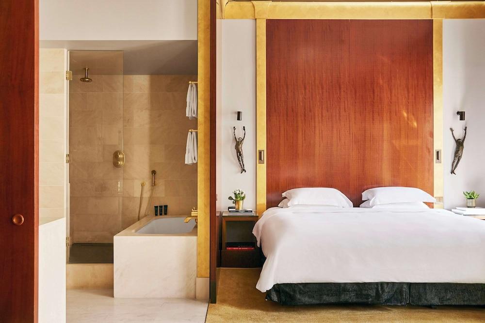 Park Hyatt Paris - Vendome Room Type - Deluxe Room, 1 King Bed