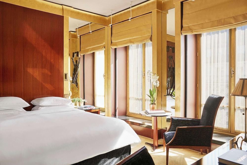 Park Hyatt Paris - Vendome Room Type - Room, 1 King Bed, Balcony