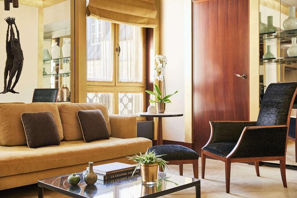 Park Hyatt Paris - Vendome Room Type - Park Executive Suite