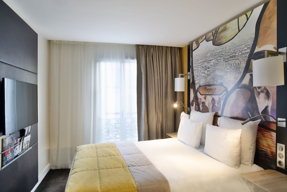 Mercure Paris 9 Pigalle Sacre-Coeur Room Type - Superior Room