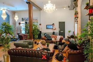 Nomads Sydney - Hostel - Tap to explore photos