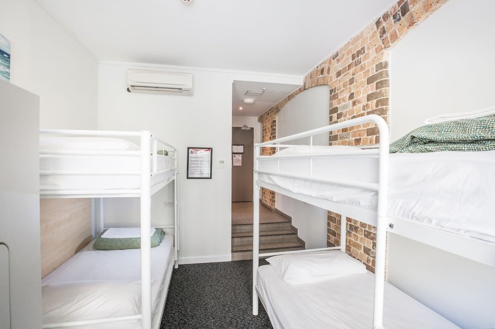Nomads Sydney - Hostel Room Type - 4 Bed Dorm Room