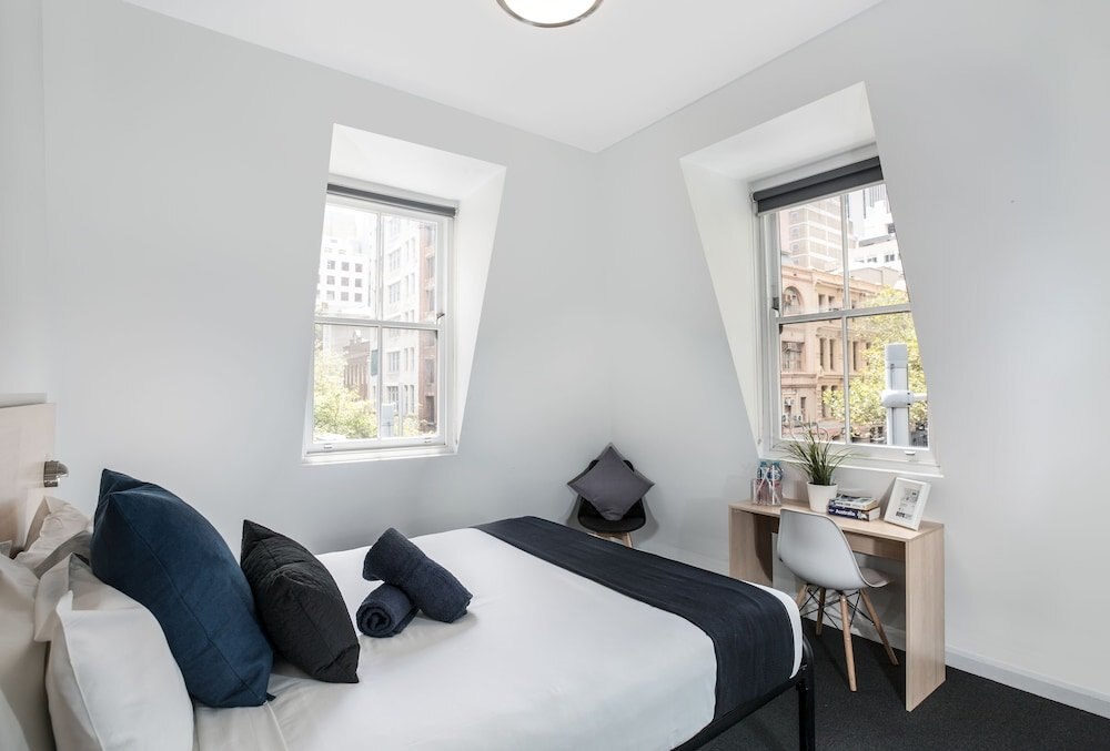 Nomads Sydney - Hostel Room Type - Double Room, Shared Bathroom