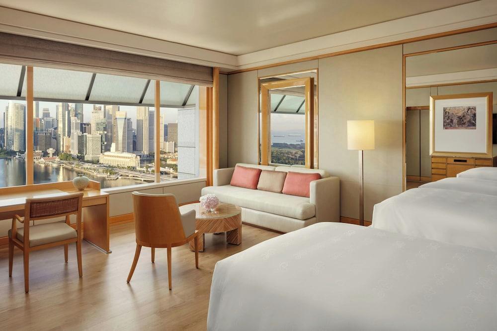 The Ritz-Carlton, Millenia Singapore Room Type - Deluxe Room, 2 Twin Beds, Bay View (Deluxe Marina)