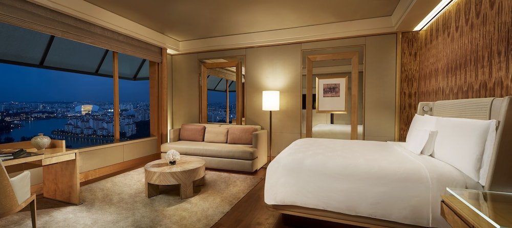 The Ritz-Carlton, Millenia Singapore - Tap to explore photos