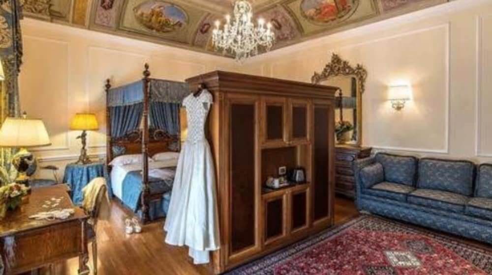 Albergo Del Senato Room Type - Suite (Seminario)