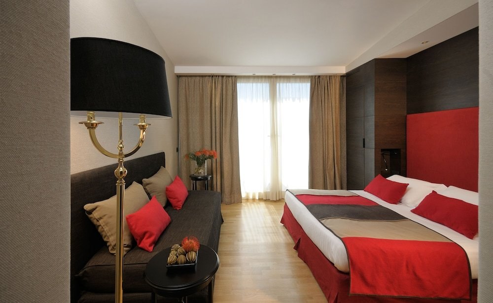 Hotel Alpi - Tap to explore photos