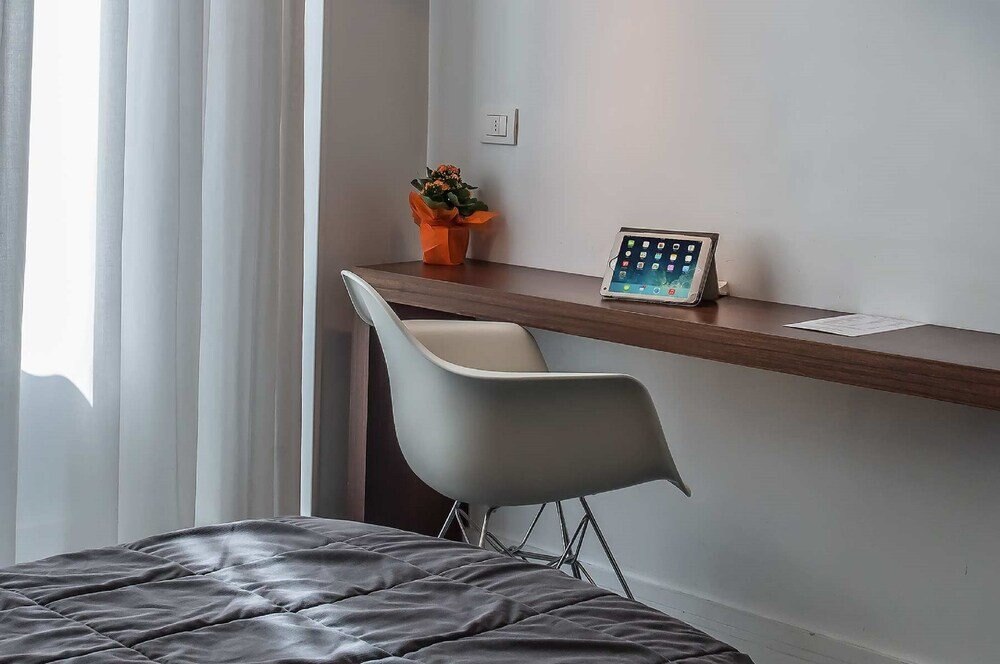 Hotel Elite Room Type - STANDARD, SINGLE, DOUBLE BED