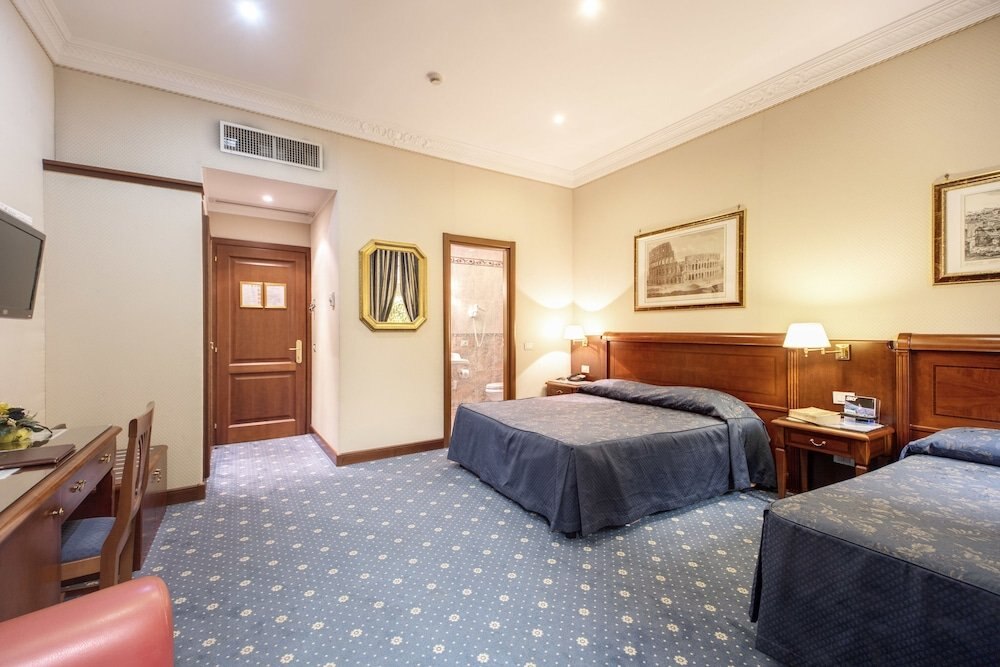 Hotel Artorius Room Type - Triple Room Hotel Artorius Room Type - Triple Room