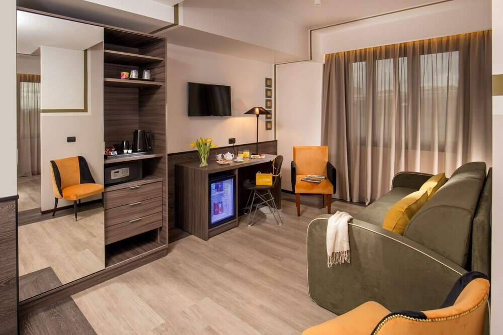 Hotel Domidea Room Type - Club Triple Room