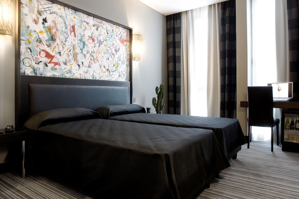 Twentyone Hotel Room Type - Standard Twin Room, 2 Twin Beds