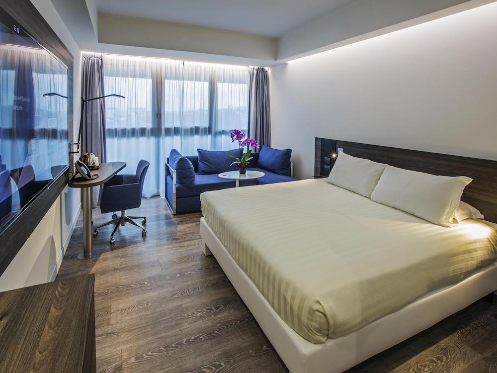 Novotel Roma Eur Room Type - Superior Room, 1 King Bed with Sofa bed