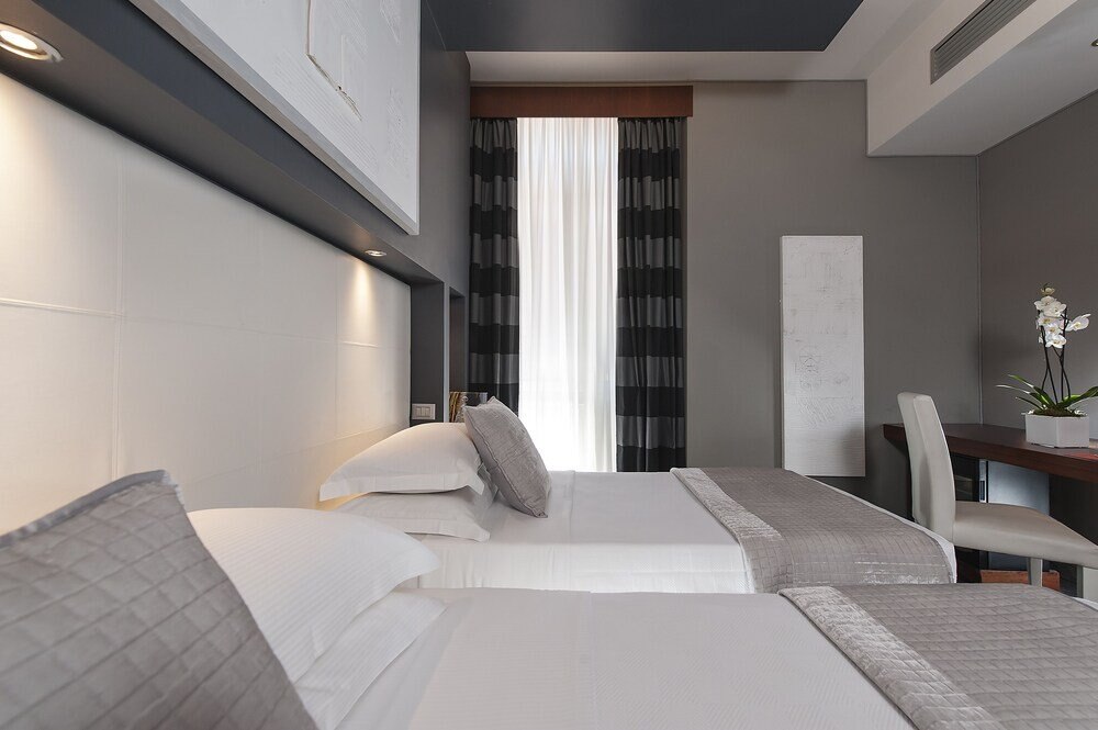 Hotel Metropolis Room Type - Standard Twin Room