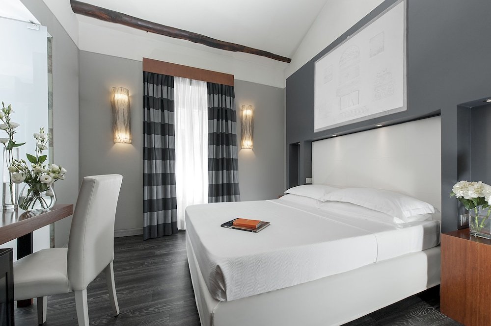 Hotel Metropolis Room Type - Standard Double Room
