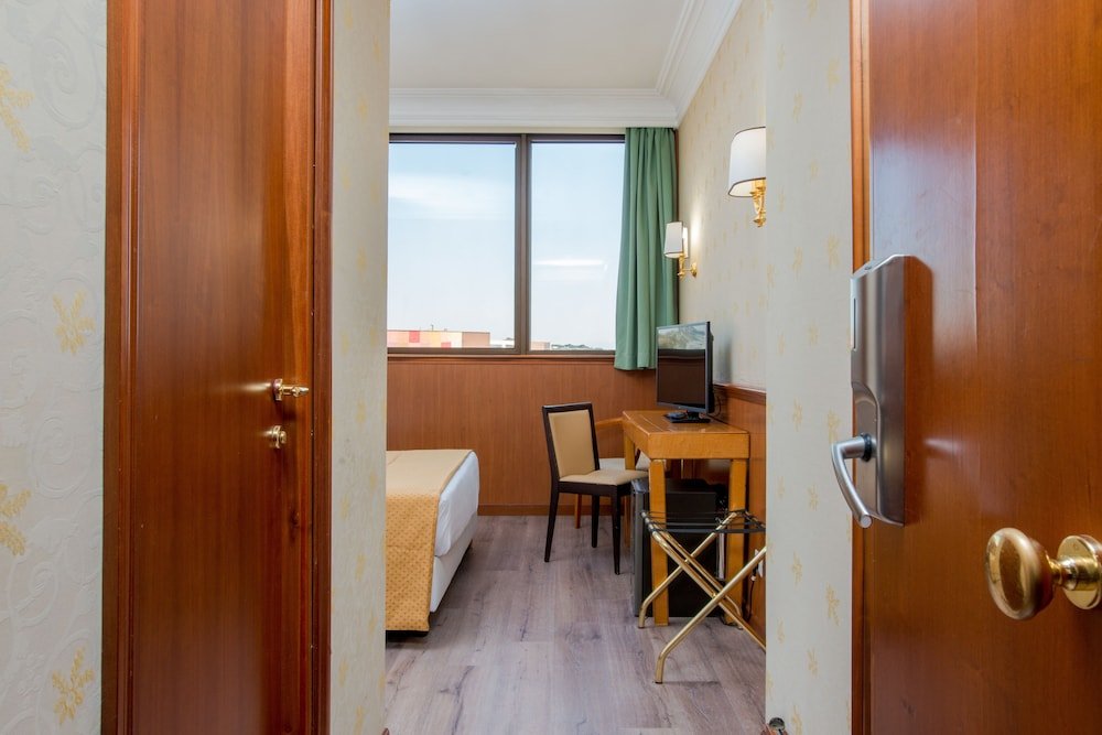 Hotel The Brand Room Type - Standard Double or Twin Room