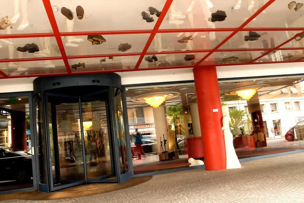 Main gallery