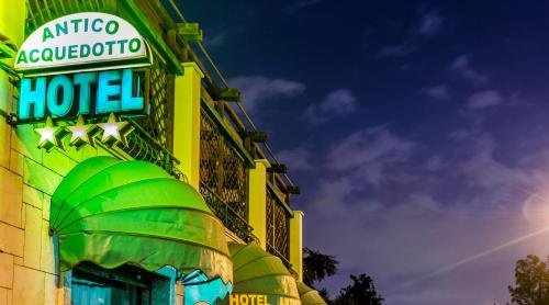 Hotel Antico Acquedotto - Tap to explore photos