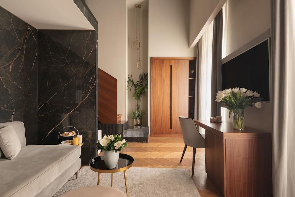 Antico Albergo del Sole al Pantheon Room Type - Imperial Suite Ariosto Pantheon View