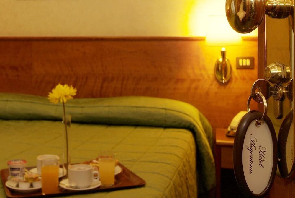 Hotel Argentina - Tap to explore photos