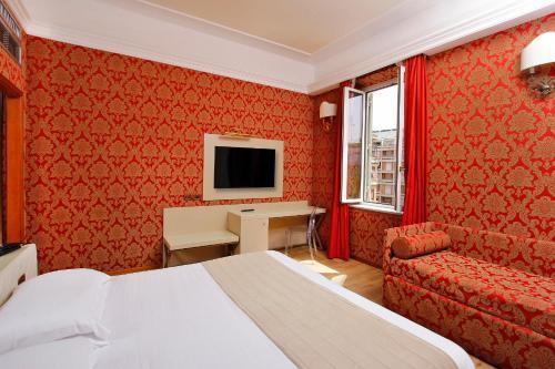 Hotel Arcangelo Room Type - Standard Quadruple Room Hotel Arcangelo Room Type - Standard Quadruple Room