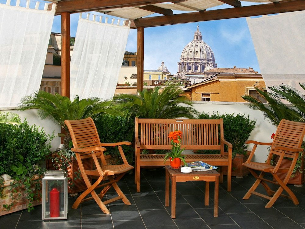 Hotel Arcangelo - Tap to explore photos