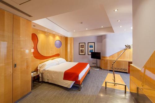 Albani Hotel Roma - Tap to explore photos