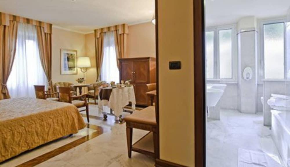 Tmark Hotel Vaticano Room Type - Deluxe Double Room
