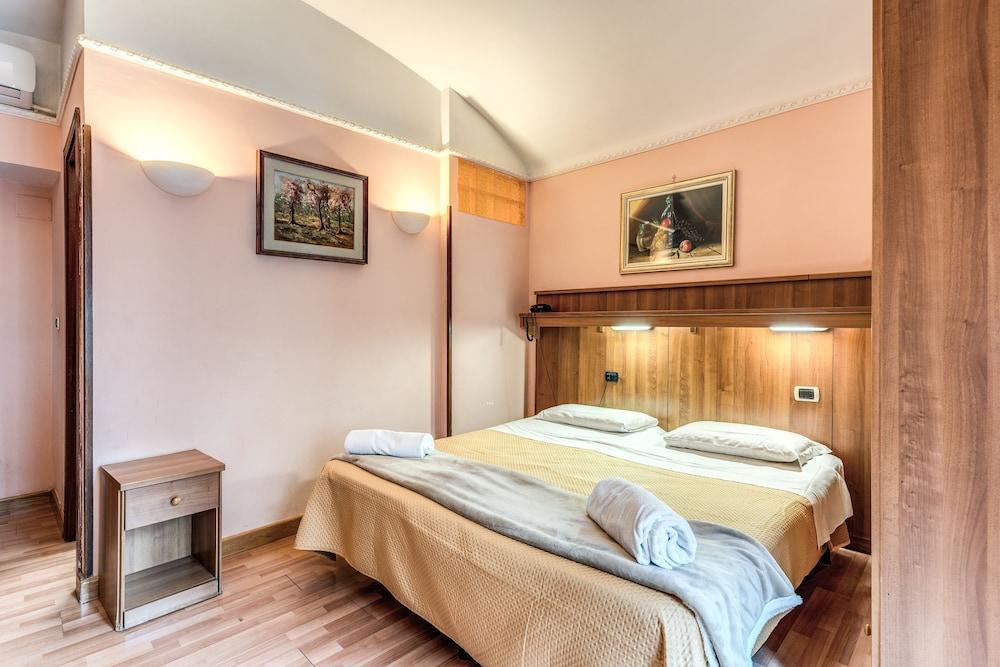 Hotel Altavilla Room Type - Double Room